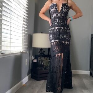 L’atiste Black Lace Elegant Dress